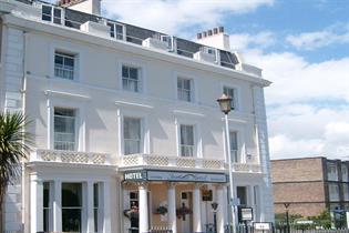 Invicta Hotel