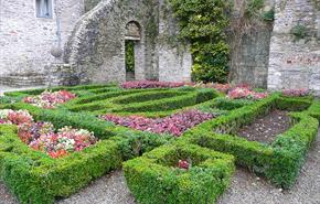 Elizabethan Gardens